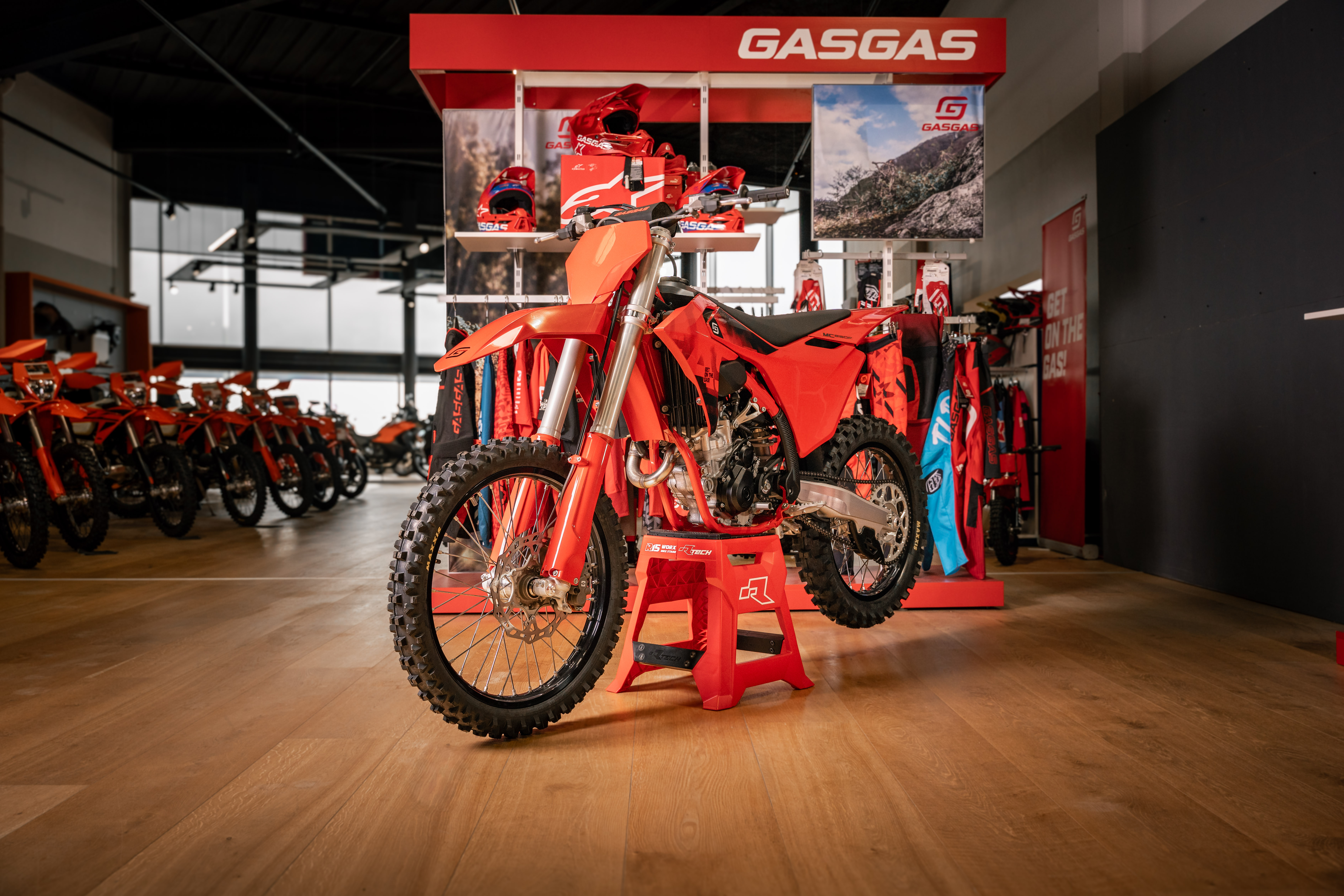 QJ Motor Avant
